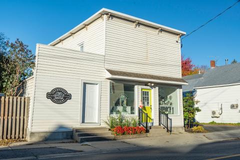 Diane Sullivan Pottery studio building