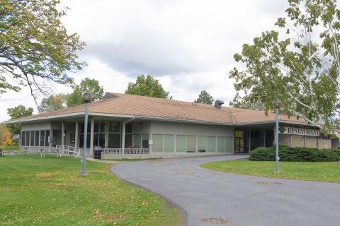 Upper Canada Restaurant and Dining Lounge building